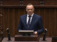 Większość klubów za dalszymi pracami nad regulacją najmu krótkoterminowego